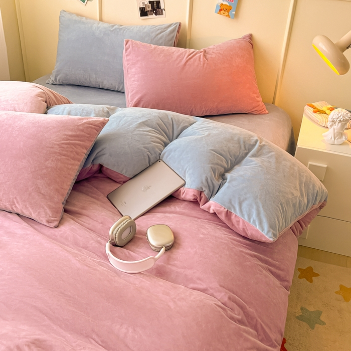 91家纺网 家纺一手货源 找家纺 悦织湾家纺 2025新款亲肤水晶绒四件套纯色轻奢加厚保暖床单床笠款四件套学生宿舍三件套单被套 水晶绒浅紫+浅兰