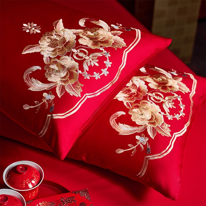 91家纺网 家纺一手货源 找家纺 千禧家纺 2025新款双面长绒棉提花工艺重工刺绣婚庆多件套 龙凤呈瑞