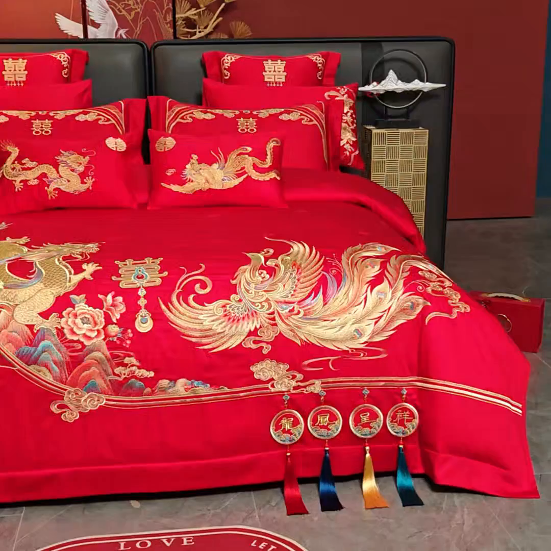 91家纺网 家纺一手货源 找家纺 千禧家纺 2025新款双面长绒棉提花工艺重工刺绣婚庆多件套 龙翔凤舞