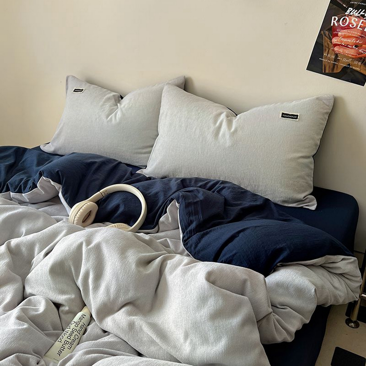 91家纺网 家纺一手货源 找家纺 悦织湾家纺 2025新款雪尼尔亲肤四件套轻奢透气纯色单双人学生宿舍床上用品三四件套 雪尼尔-浅灰+藏蓝