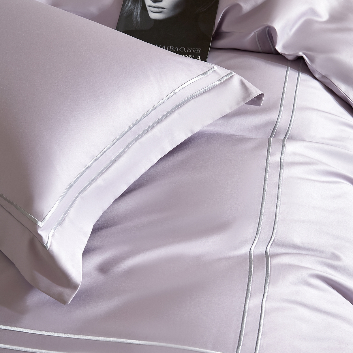 91家纺网 家纺一手货源 找家纺 ONE TWO ONE 121 2025新款酒店民宿专订长绒棉高支高密贡缎刺绣（小cr）四件套（【提供买家秀】为了各位老板们都有利润空间，平台控价券后不得低于298/318元，感谢您的配合与支持！） 