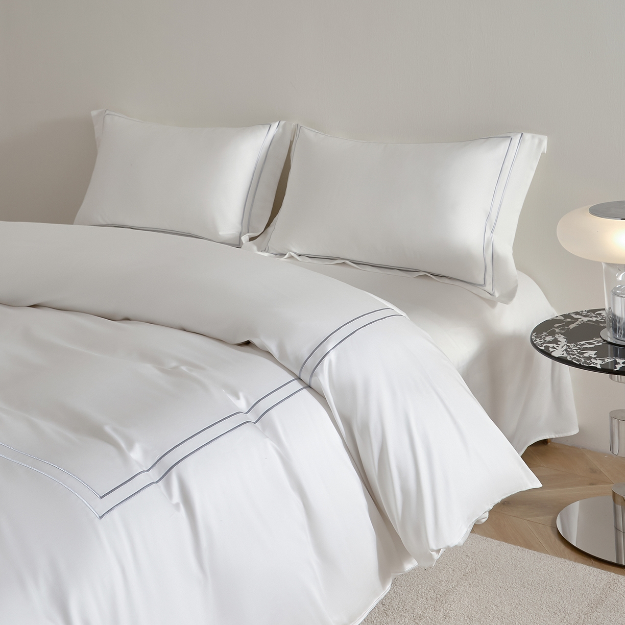 91家纺网 家纺一手货源 找家纺 ONE TWO ONE 121 2025新款酒店民宿专订长绒棉高支高密贡缎刺绣（小cr）四件套（【提供买家秀】为了各位老板们都有利润空间，平台控价券后不得低于298/318元，感谢您的配合与支持！） 