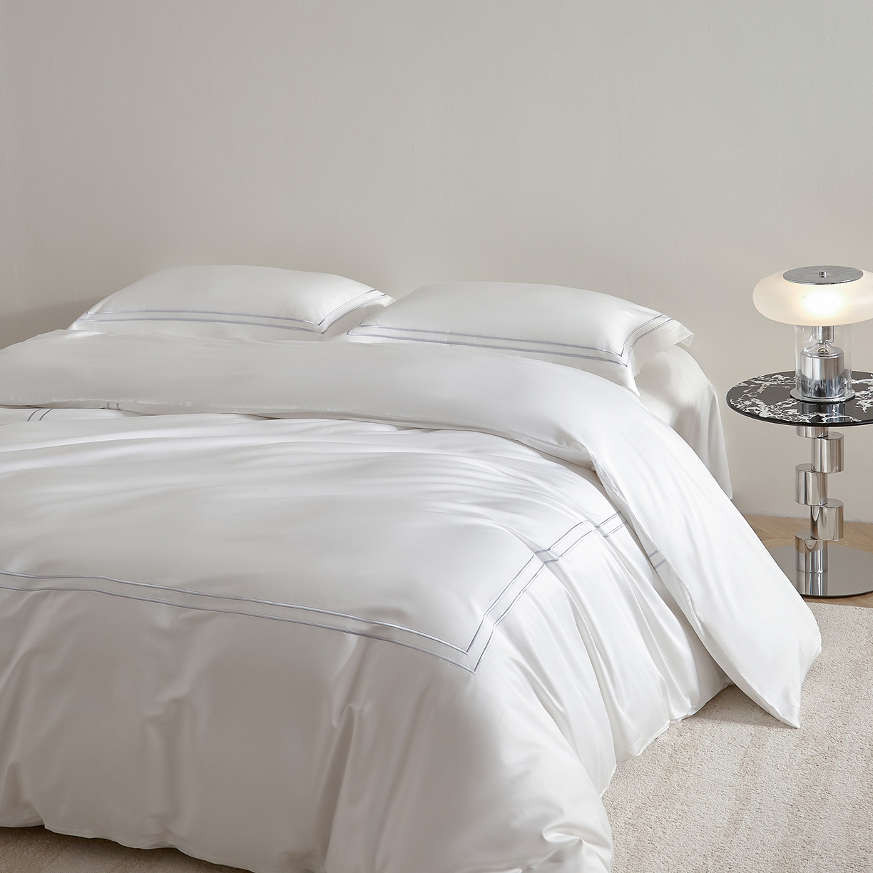 91家纺网 家纺一手货源 找家纺 ONE TWO ONE 121 2025新款酒店民宿专订长绒棉高支高密贡缎刺绣（小cr）四件套（【提供买家秀】为了各位老板们都有利润空间，平台控价券后不得低于298/318元，感谢您的配合与支持！） 