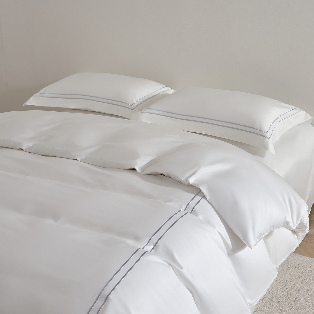 91家纺网 家纺一手货源 找家纺 ONE TWO ONE 121 2025新款酒店民宿专订长绒棉高支高密贡缎刺绣（小cr）四件套（【提供买家秀】为了各位老板们都有利润空间，平台控价券后不得低于298/318元，感谢您的配合与支持！） 