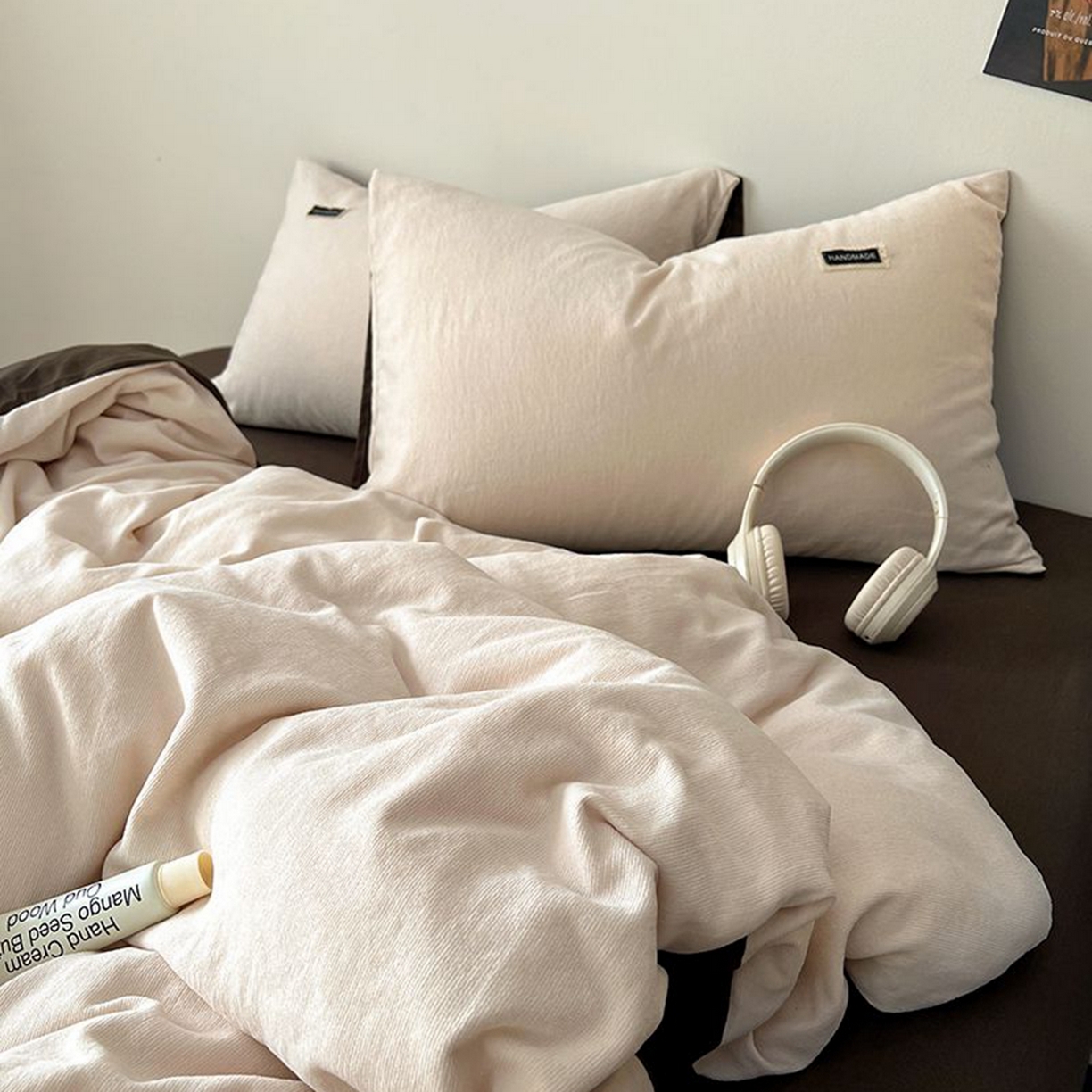 91家纺网 家纺一手货源 找家纺 悦织湾家纺 2025新款雪尼尔亲肤四件套轻奢透气纯色单双人学生宿舍床上用品三四件套 雪尼尔-浅咖+深咖