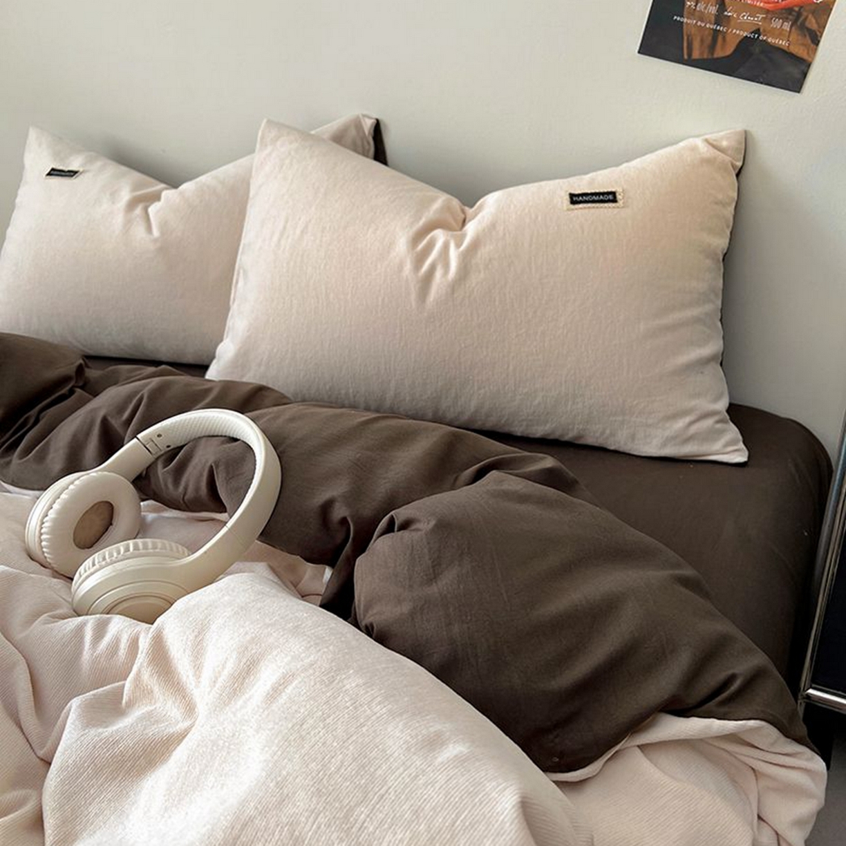 91家纺网 家纺一手货源 找家纺 悦织湾家纺 2025新款雪尼尔亲肤四件套轻奢透气纯色单双人学生宿舍床上用品三四件套 雪尼尔-浅咖+深咖