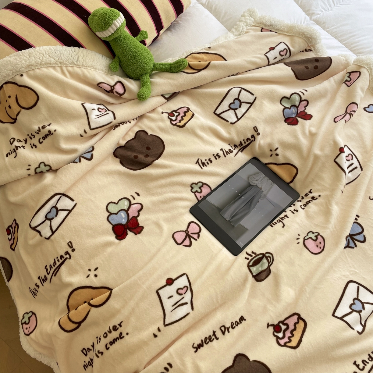 91家纺网 家纺一手货源 找家纺 （总）十里居 2025新款印花牛奶绒羊羔绒盖毯毛毯午休毯卡通多功能沙发毯