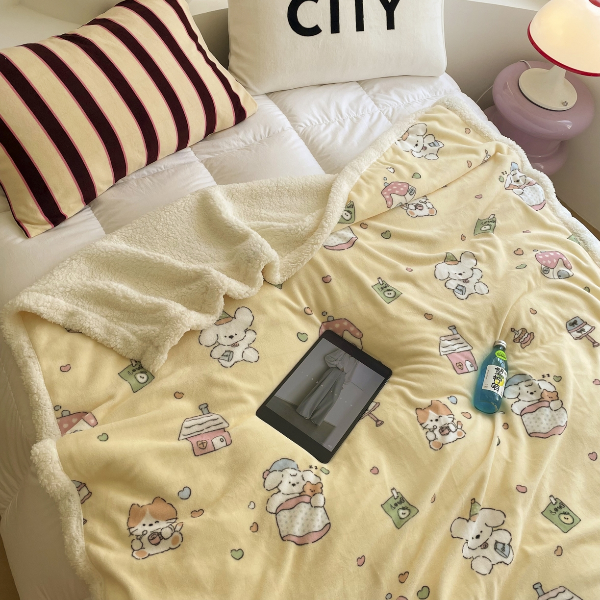 91家纺网 家纺一手货源 找家纺 十里居 2025新款印花牛奶绒羊羔绒盖毯毛毯午休毯卡通多功能沙发毯 卡通乐园