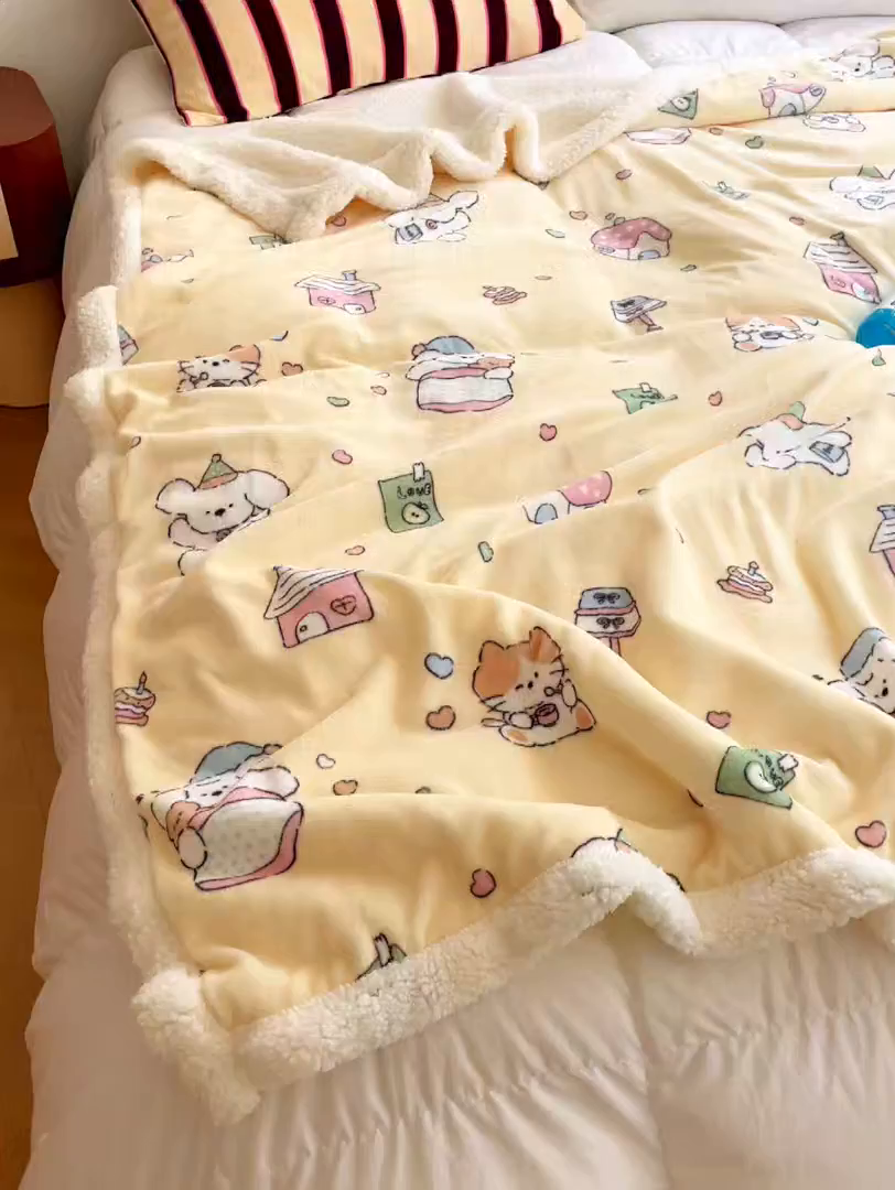 91家纺网 家纺一手货源 找家纺 十里居 2025新款印花牛奶绒羊羔绒盖毯毛毯午休毯卡通多功能沙发毯 卡通乐园