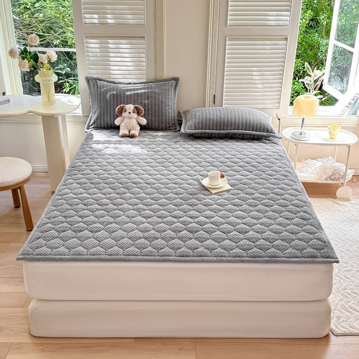 91家纺网 家纺一手货源 找家纺 正邦家纺 2025新款云豆绒加厚保暖夹棉软床垫上下铺床褥学生床护垫 银河灰