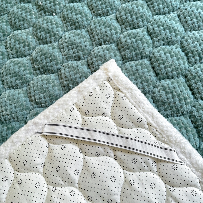 91家纺网 家纺一手货源 找家纺 正邦家纺 2025新款云豆绒加厚保暖夹棉软床垫上下铺床褥学生床护垫 松柏绿