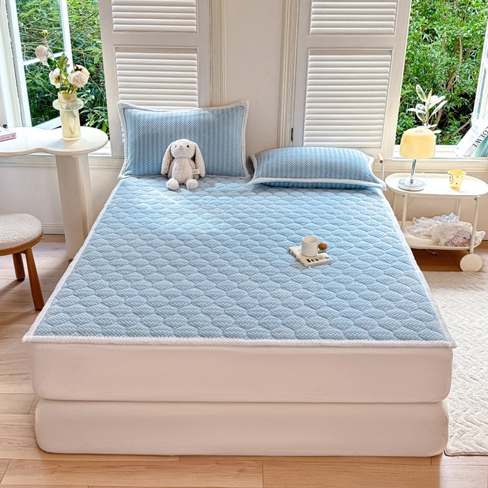 91家纺网 家纺一手货源 找家纺 正邦家纺 2025新款云豆绒加厚保暖夹棉软床垫上下铺床褥学生床护垫 婴儿蓝