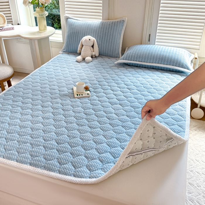 91家纺网 家纺一手货源 找家纺 正邦家纺 2025新款云豆绒加厚保暖夹棉软床垫上下铺床褥学生床护垫 婴儿蓝