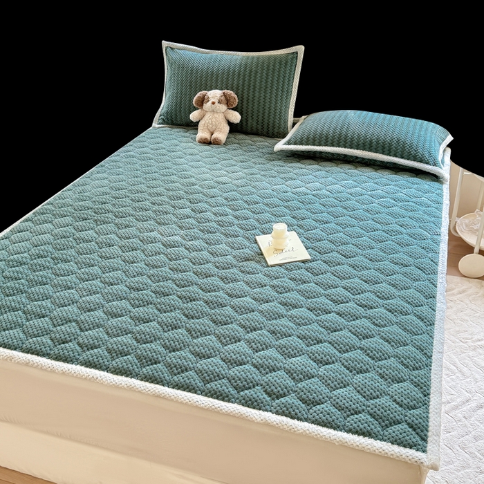 91家纺网 家纺一手货源 找家纺 正邦家纺 2025新款云豆绒加厚保暖夹棉软床垫上下铺床褥学生床护垫 松柏绿