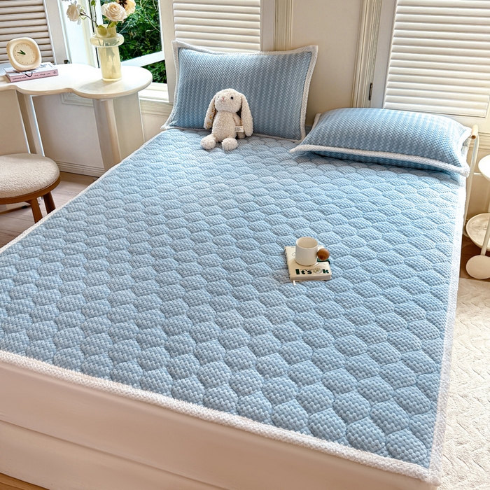 91家纺网 家纺一手货源 找家纺 正邦家纺 2025新款云豆绒加厚保暖夹棉软床垫上下铺床褥学生床护垫 婴儿蓝