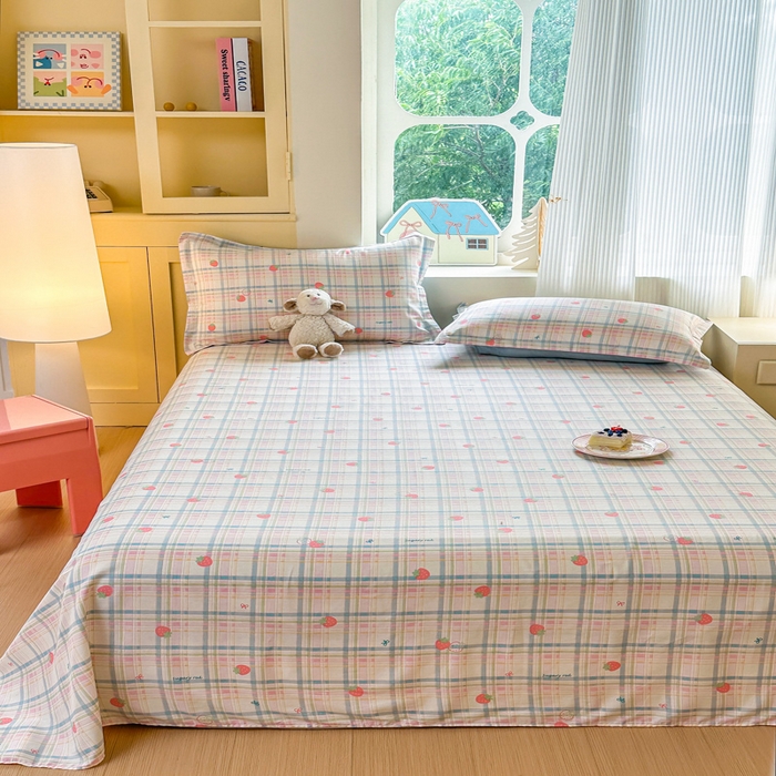 91家纺网 家纺一手货源 找家纺 帛织澜家纺 2025新款12868全棉喷气印花床单单件 草莓派-A版