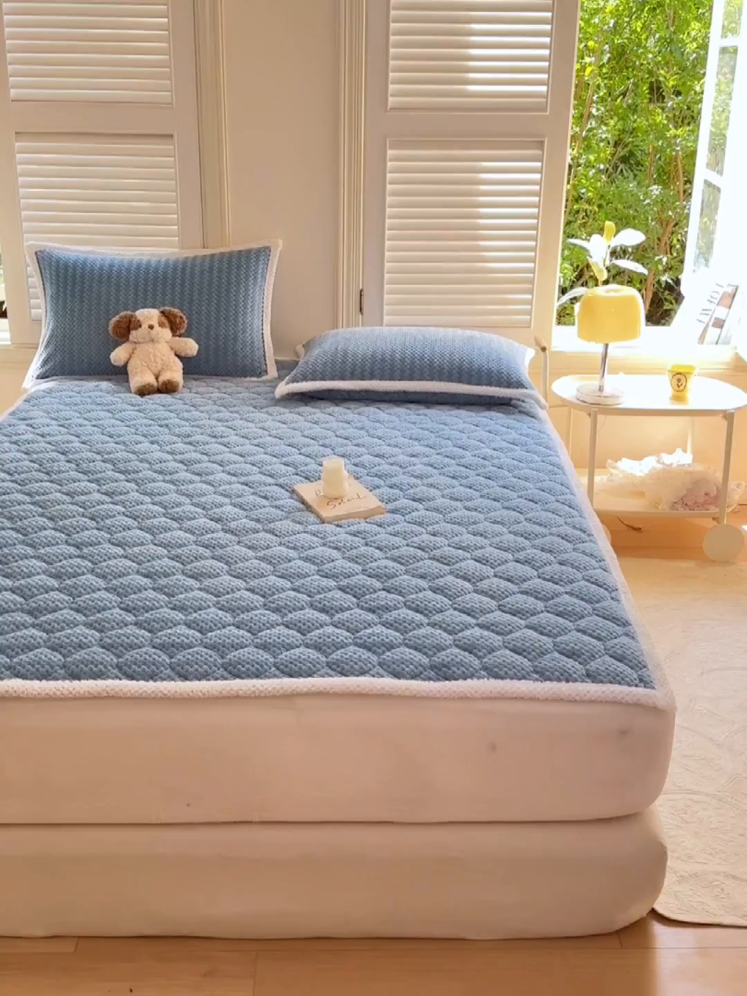 91家纺网 家纺一手货源 找家纺 正邦家纺 2025新款云豆绒加厚保暖夹棉软床垫上下铺床褥学生床护垫 秋波蓝