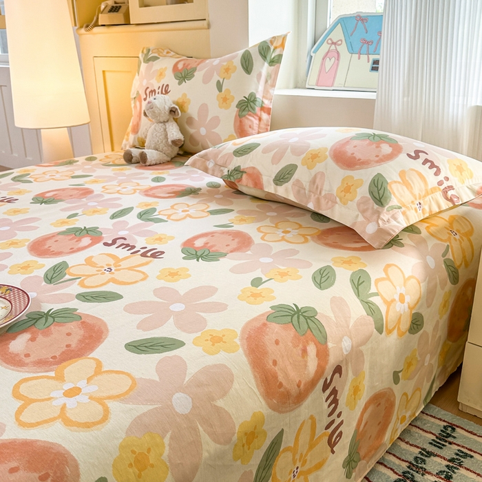 91家纺网 家纺一手货源 找家纺 帛织澜家纺 2025新款12868全棉喷气印花床单单件 草莓物语-A版