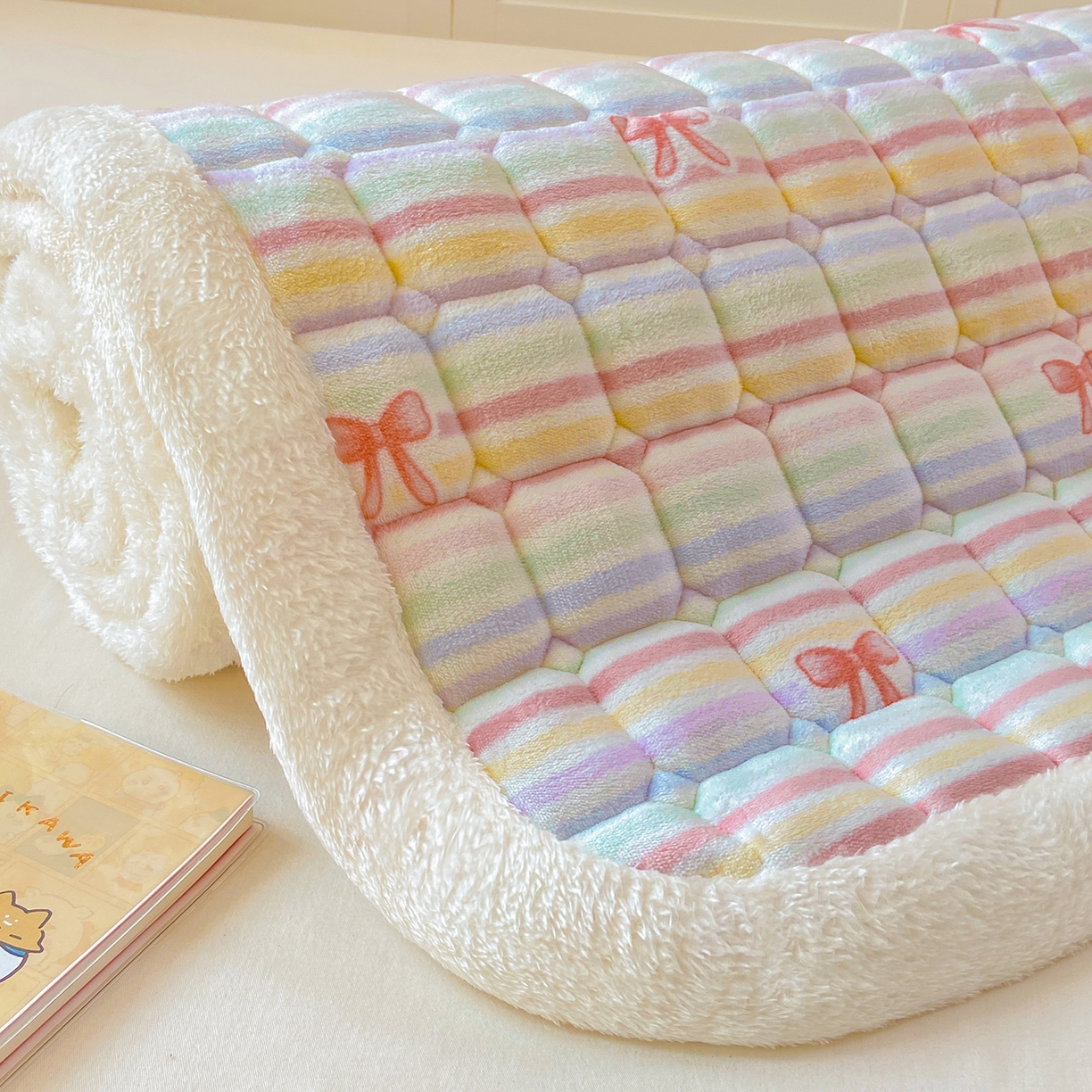 91家纺网 家纺一手货源 找家纺 眠势力 2025新款牛奶绒学生床垫加绒牛奶绒床褥子秋冬保暖珊瑚绒夹棉上下铺床护垫 彩虹旋律-牛奶绒床垫