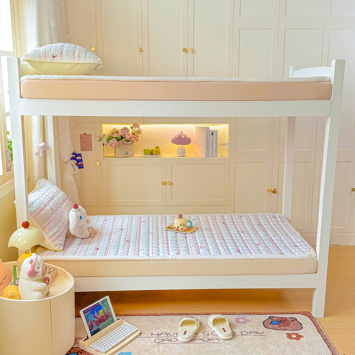 91家纺网 家纺一手货源 找家纺 眠势力 2025新款牛奶绒学生床垫加绒牛奶绒床褥子秋冬保暖珊瑚绒夹棉上下铺床护垫 彩虹旋律-牛奶绒床垫