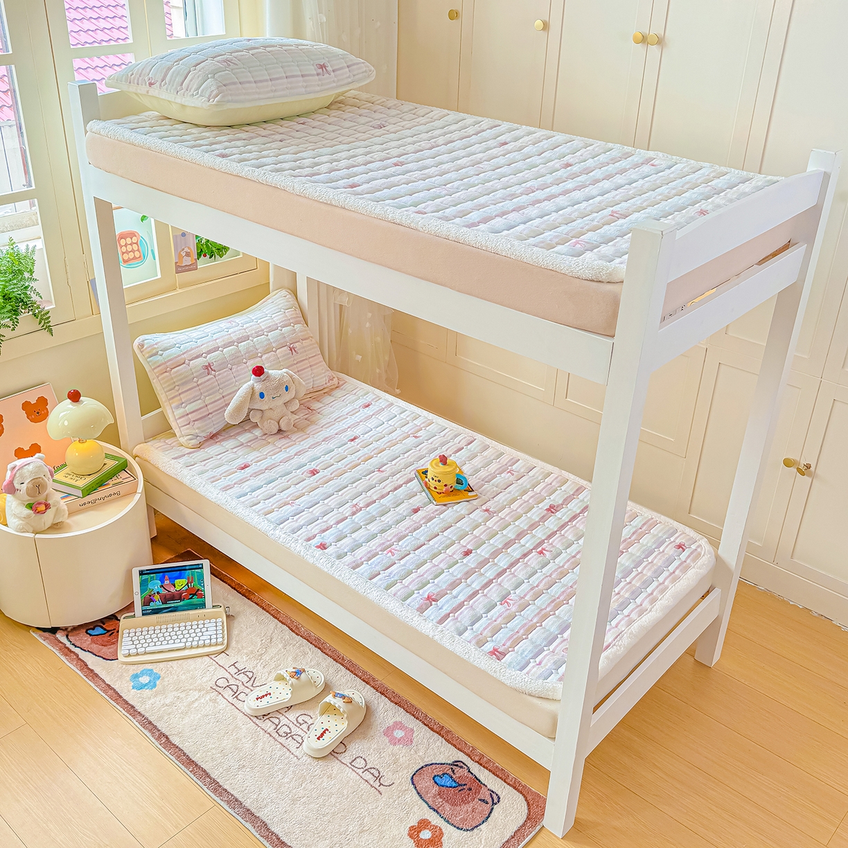 91家纺网 家纺一手货源 找家纺 眠势力 2025新款牛奶绒学生床垫加绒牛奶绒床褥子秋冬保暖珊瑚绒夹棉上下铺床护垫 彩虹旋律-牛奶绒床垫