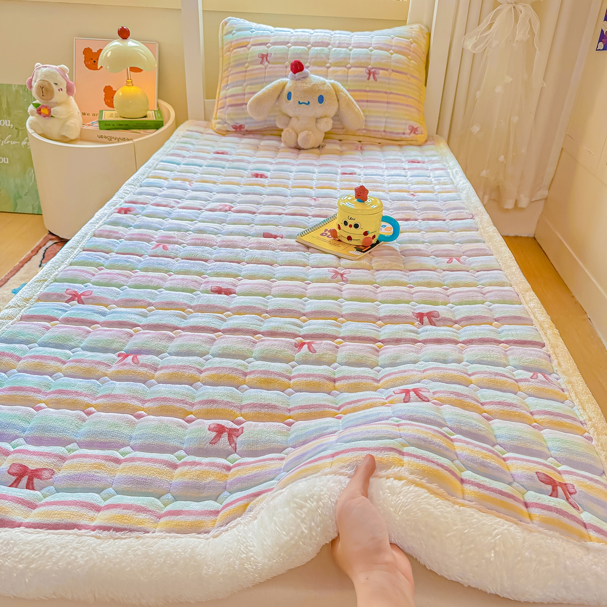 91家纺网 家纺一手货源 找家纺 眠势力 2025新款牛奶绒学生床垫加绒牛奶绒床褥子秋冬保暖珊瑚绒夹棉上下铺床护垫 彩虹旋律-牛奶绒床垫