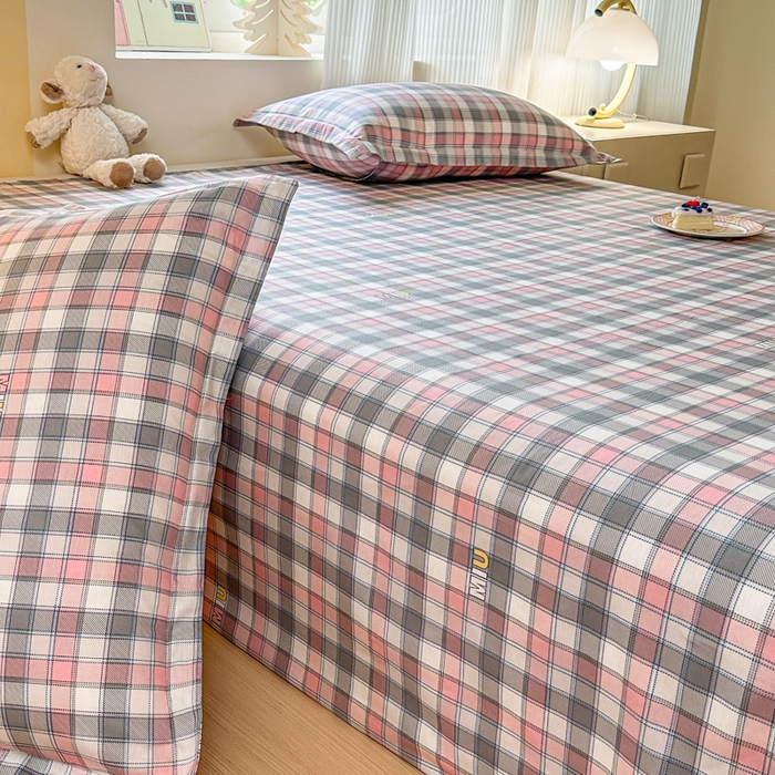 91家纺网 家纺一手货源 找家纺 帛织澜家纺 2025新款12868全棉喷气印花床单单件 木几小格-A版