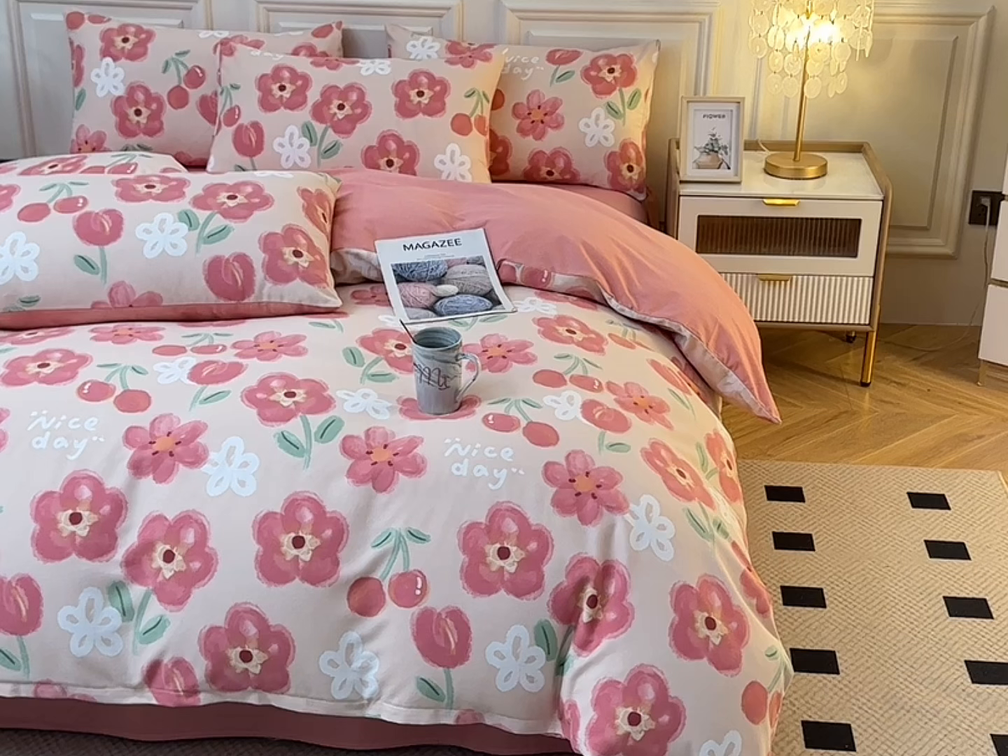 91家纺网 家纺一手货源 找家纺 宇彬家纺 2025直播热新款秋冬全棉四件套精梳生态原棉印花加厚磨毛轻奢铂金床单床笠款三四件套 芬妮（粉）