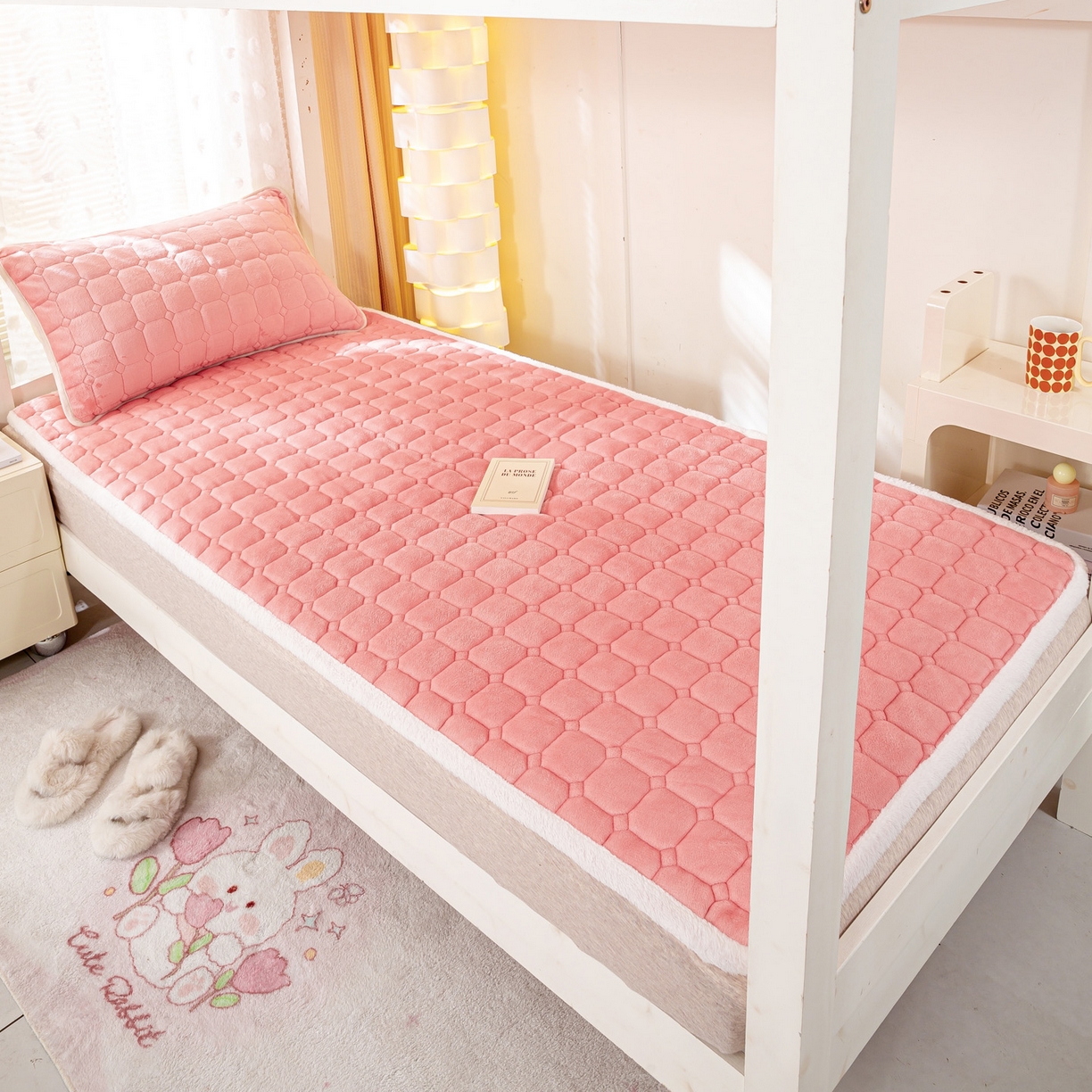 91家纺网 家纺一手货源 找家纺 眠势力 2025新款牛奶绒学生床垫加绒牛奶绒床褥子秋冬保暖珊瑚绒夹棉上下铺床护垫 粉玉-牛奶绒床垫