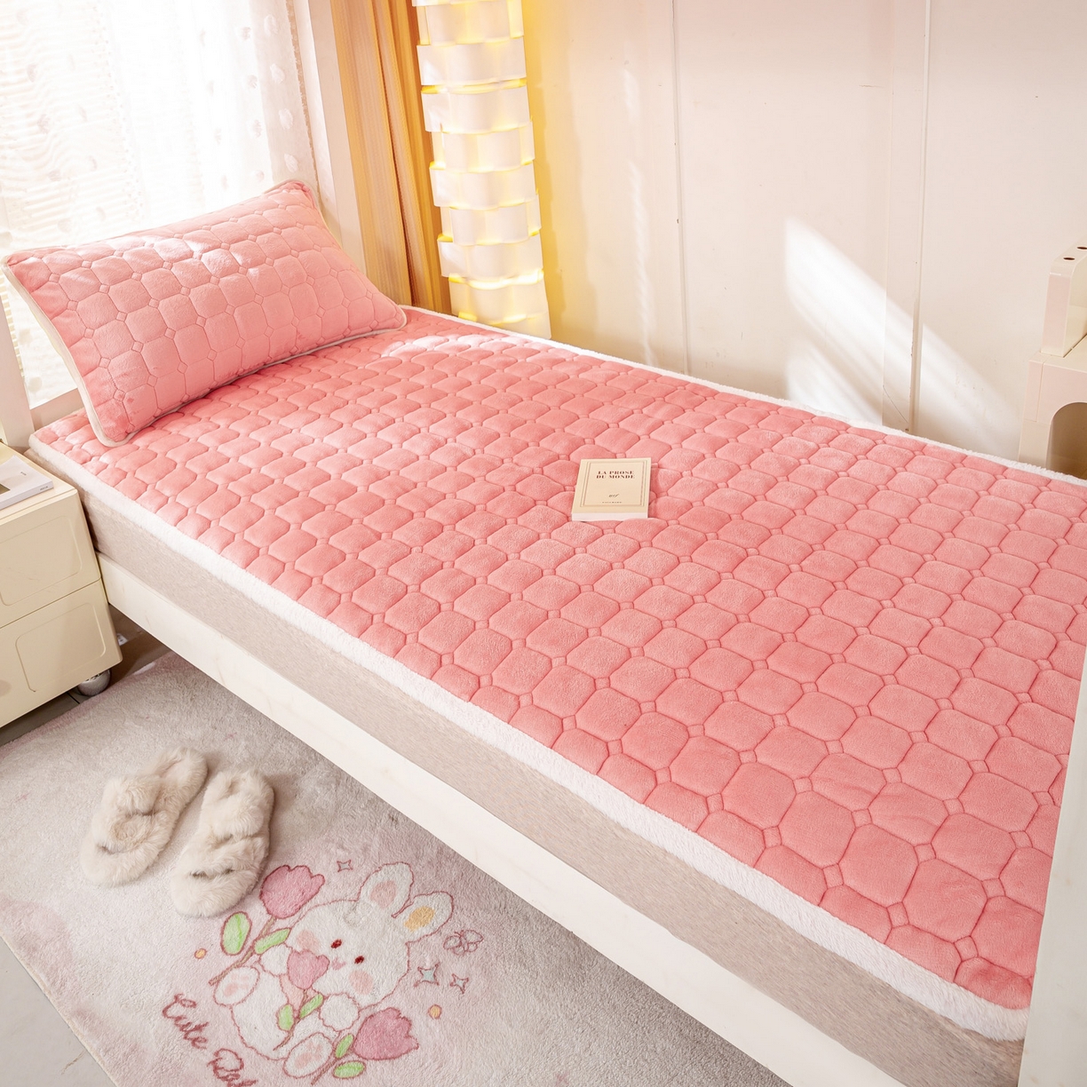 91家纺网 家纺一手货源 找家纺 眠势力 2025新款牛奶绒学生床垫加绒牛奶绒床褥子秋冬保暖珊瑚绒夹棉上下铺床护垫 粉玉-牛奶绒床垫