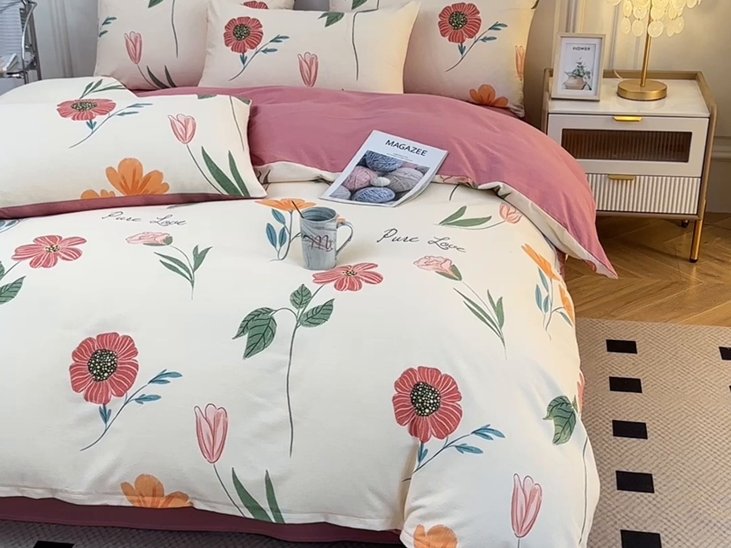 91家纺网 家纺一手货源 找家纺 宇彬家纺 2025直播热新款秋冬全棉四件套精梳生态原棉印花加厚磨毛轻奢铂金床单床笠款三四件套 花栖寻梦（米）