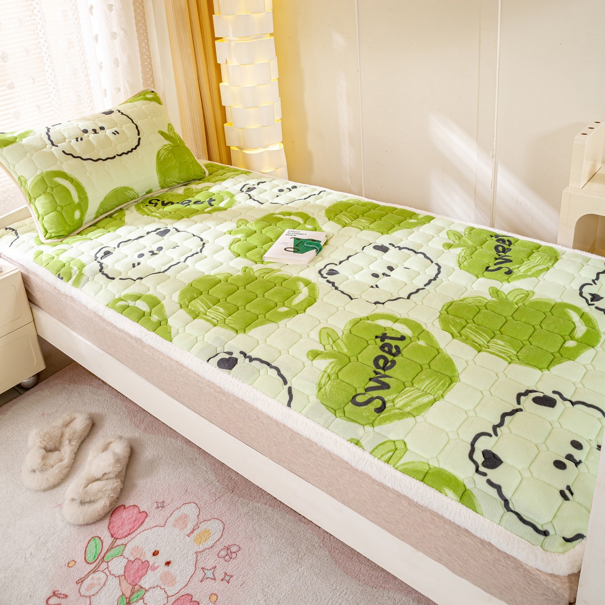 91家纺网 家纺一手货源 找家纺 眠势力 2025新款牛奶绒学生床垫加绒牛奶绒床褥子秋冬保暖珊瑚绒夹棉上下铺床护垫 泡泡熊-牛奶绒床垫