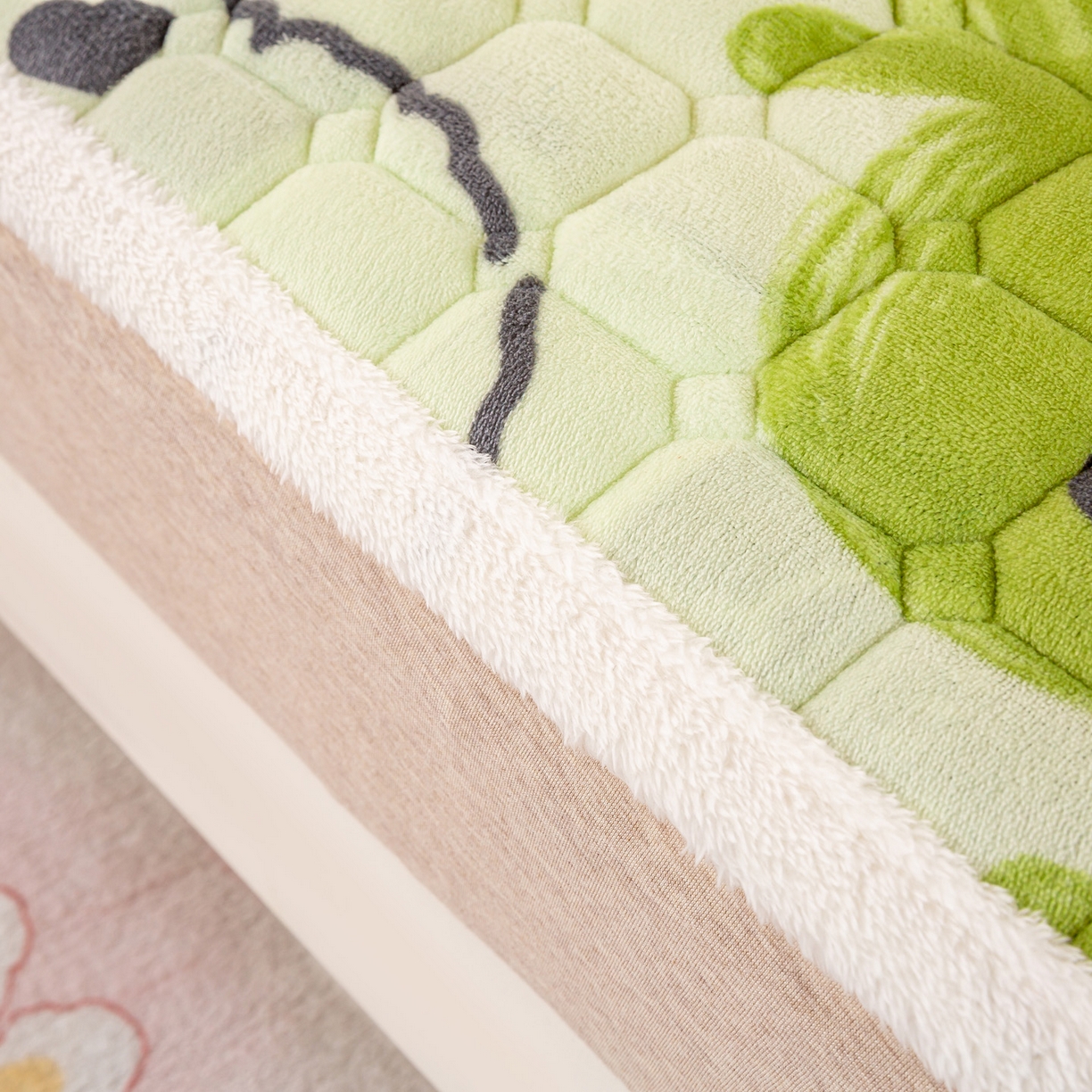 91家纺网 家纺一手货源 找家纺 眠势力 2025新款牛奶绒学生床垫加绒牛奶绒床褥子秋冬保暖珊瑚绒夹棉上下铺床护垫 泡泡熊-牛奶绒床垫