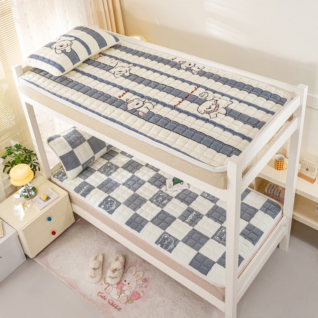 91家纺网 家纺一手货源 找家纺 眠势力 2025新款牛奶绒学生床垫加绒牛奶绒床褥子秋冬保暖珊瑚绒夹棉上下铺床护垫 棋盘格-牛奶绒床垫