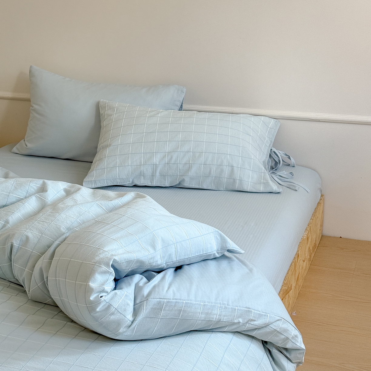 91家纺网 家纺一手货源 找家纺 小春日和 纯棉色织提花四件套人字纹全棉提花床单1.8米床笠民宿三件套加大纯色床单 泡芙-兰