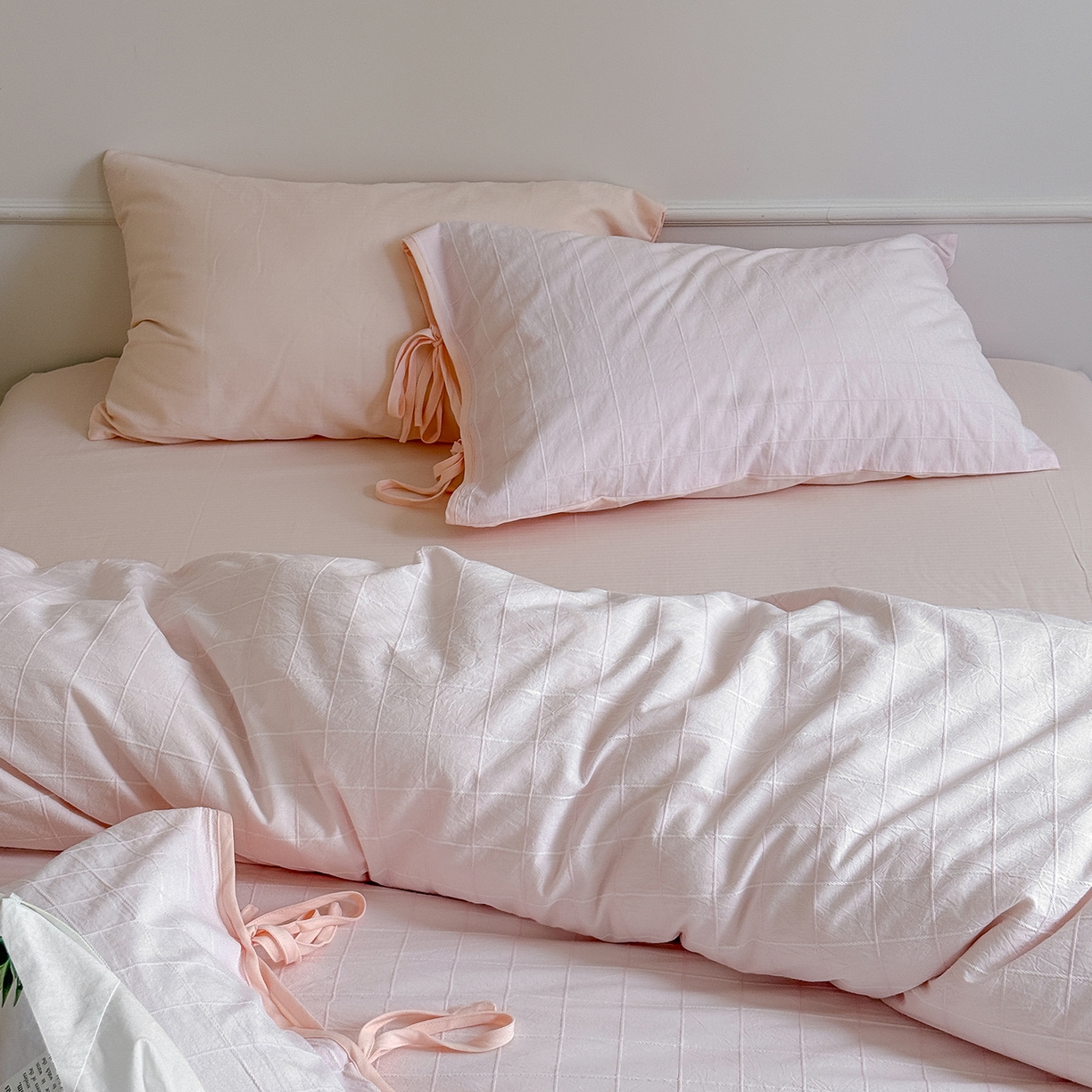 91家纺网 家纺一手货源 找家纺 （总）小春日和 纯棉色织提花四件套人字纹全棉提花床单1.8米床笠民宿三件套加大纯色床单