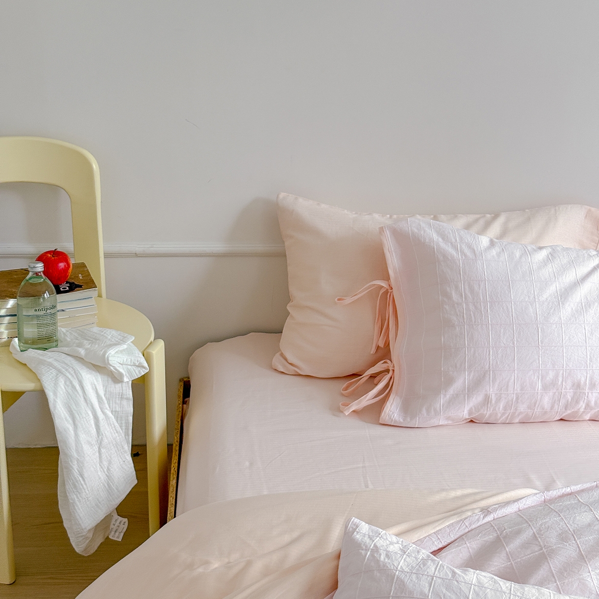 91家纺网 家纺一手货源 找家纺 小春日和 纯棉色织提花四件套人字纹全棉提花床单1.8米床笠民宿三件套加大纯色床单 泡芙-粉