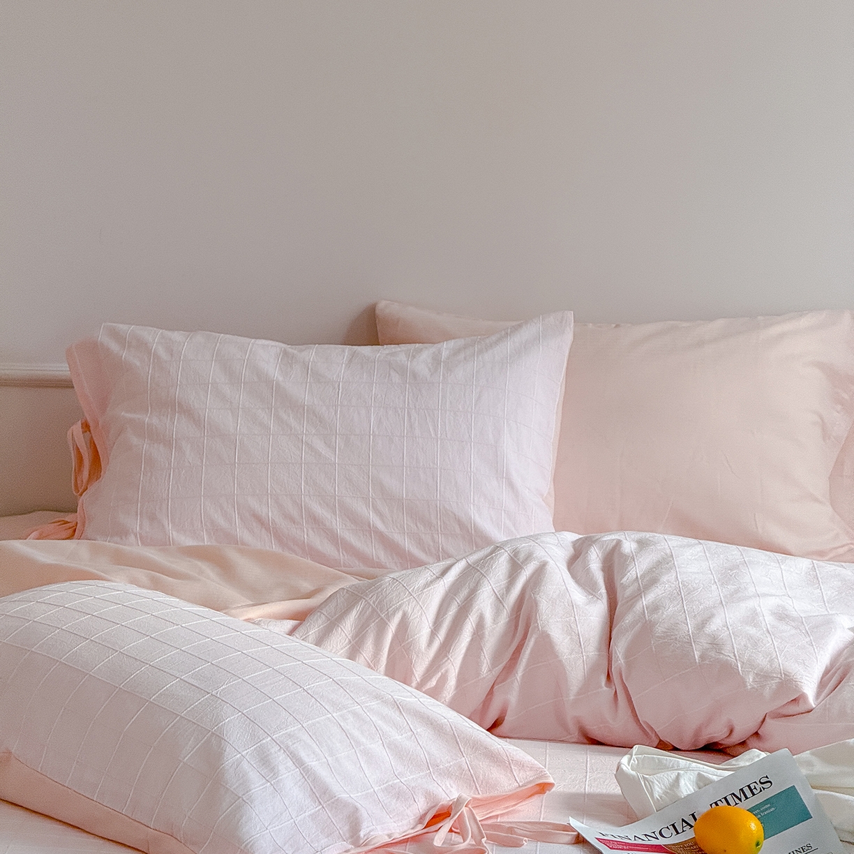 91家纺网 家纺一手货源 找家纺 （总）小春日和 2025新款全棉双层纱A类母婴四件套纯棉提花纱布床上用品四件套纯色床单亲肤被套民宿套件1.8床笠