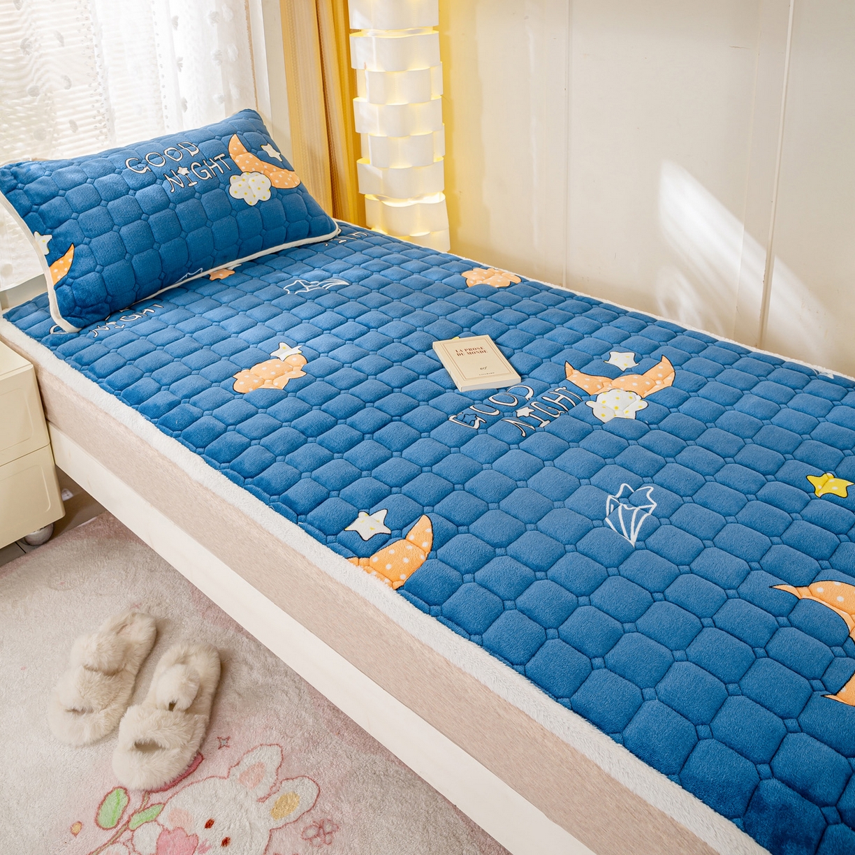 91家纺网 家纺一手货源 找家纺 眠势力 2025新款牛奶绒学生床垫加绒牛奶绒床褥子秋冬保暖珊瑚绒夹棉上下铺床护垫 晚安-牛奶绒床垫