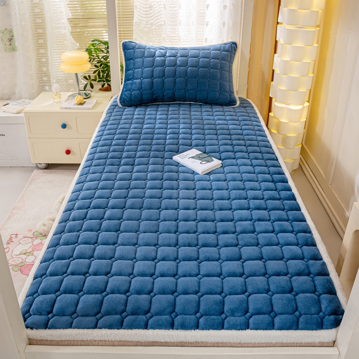 91家纺网 家纺一手货源 找家纺 眠势力 2025新款牛奶绒学生床垫加绒牛奶绒床褥子秋冬保暖珊瑚绒夹棉上下铺床护垫 新黛兰-牛奶绒床垫