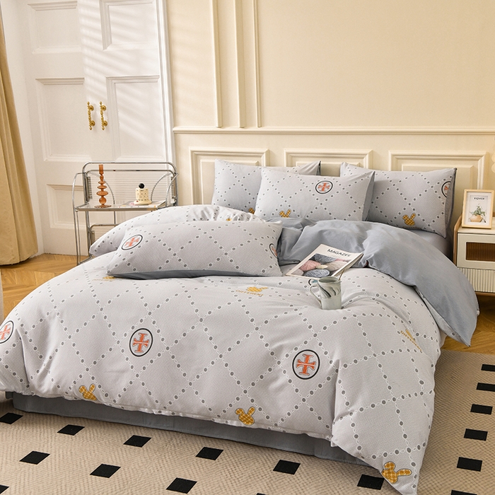 91家纺网 家纺一手货源 找家纺 宇彬家纺 2025直播热新款秋冬全棉四件套精梳生态原棉印花加厚磨毛轻奢铂金床单床笠款三四件套 维尼（灰）