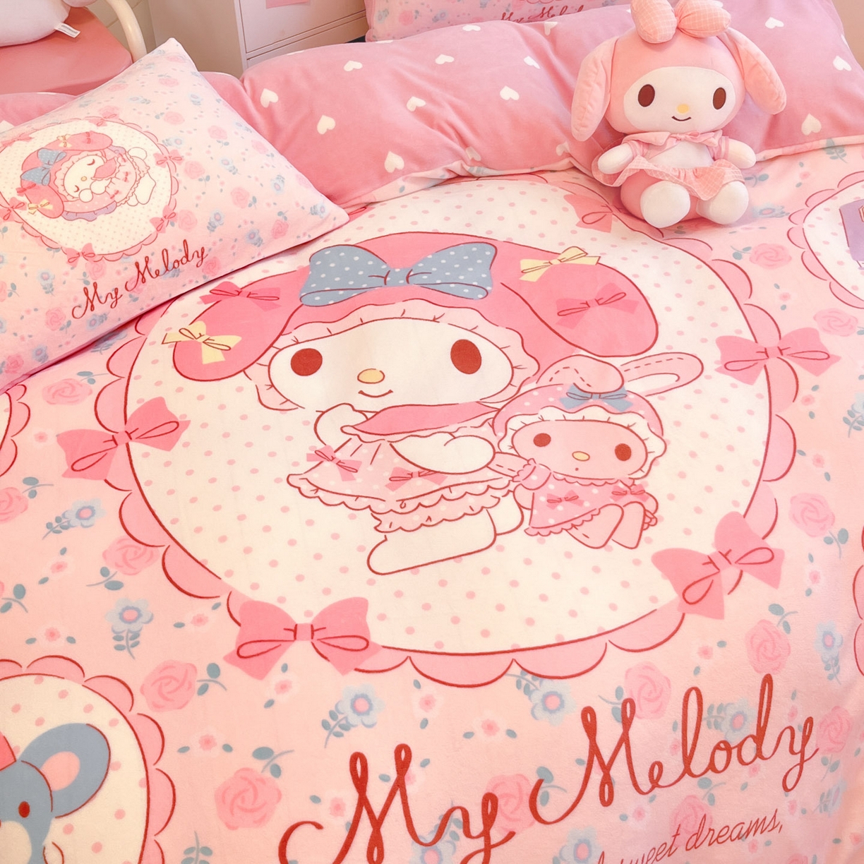 91家纺网 家纺一手货源 找家纺 （总）暮思家居 2025新款正版授权三丽鸥大阪数码印花高克重加厚保暖牛奶绒四件套