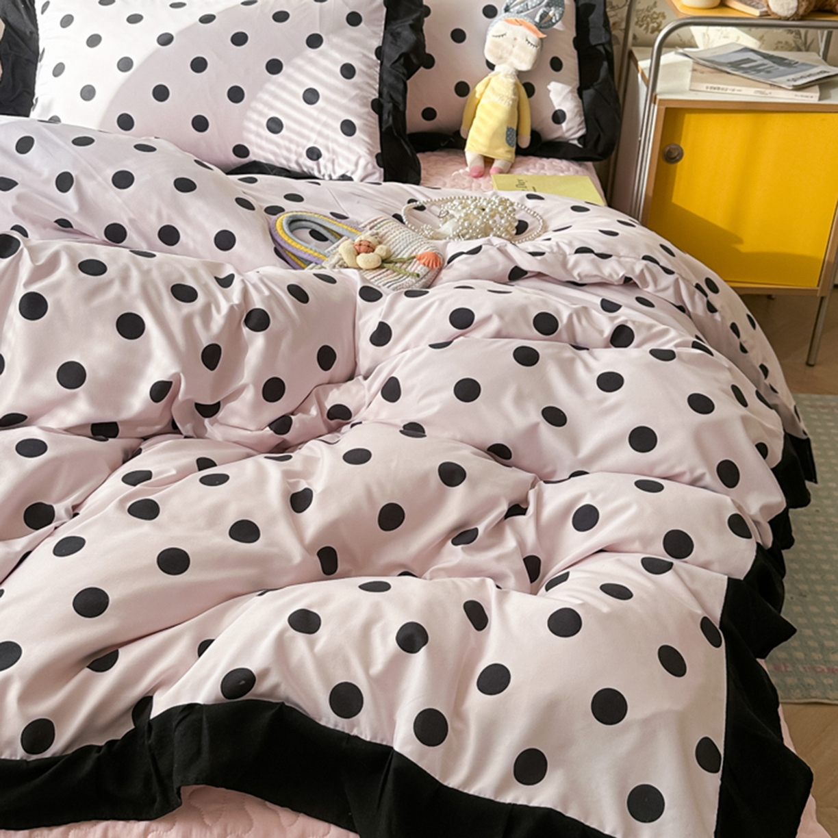 91家纺网 家纺一手货源 找家纺 子钦家纺 2025新款云朵棉水洗棉赫本风床单床笠床盖四件套-安娜 安娜-奶粉波点