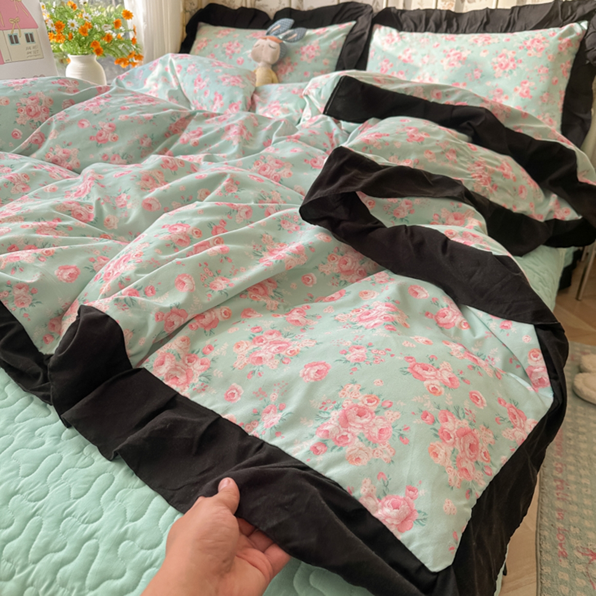 91家纺网 家纺一手货源 找家纺 子钦家纺 2025新款云朵棉水洗棉赫本风床单床笠床盖四件套-安娜 安娜-莱茵河畔