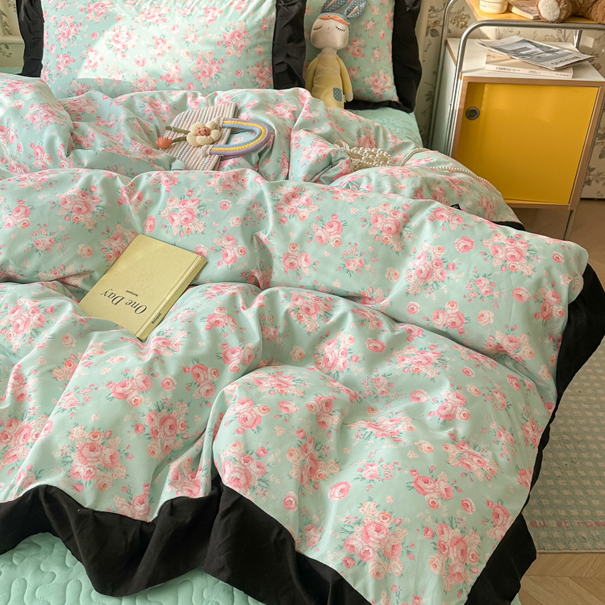 91家纺网 家纺一手货源 找家纺 子钦家纺 2025新款云朵棉水洗棉赫本风床单床笠床盖四件套-安娜 安娜-莱茵河畔