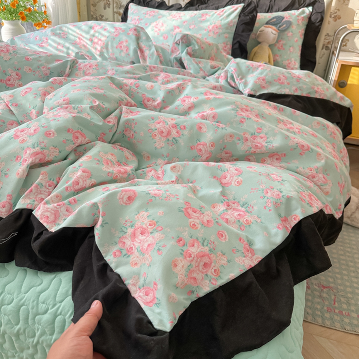 91家纺网 家纺一手货源 找家纺 子钦家纺 2025新款云朵棉水洗棉赫本风床单床笠床盖四件套-安娜 安娜-莱茵河畔