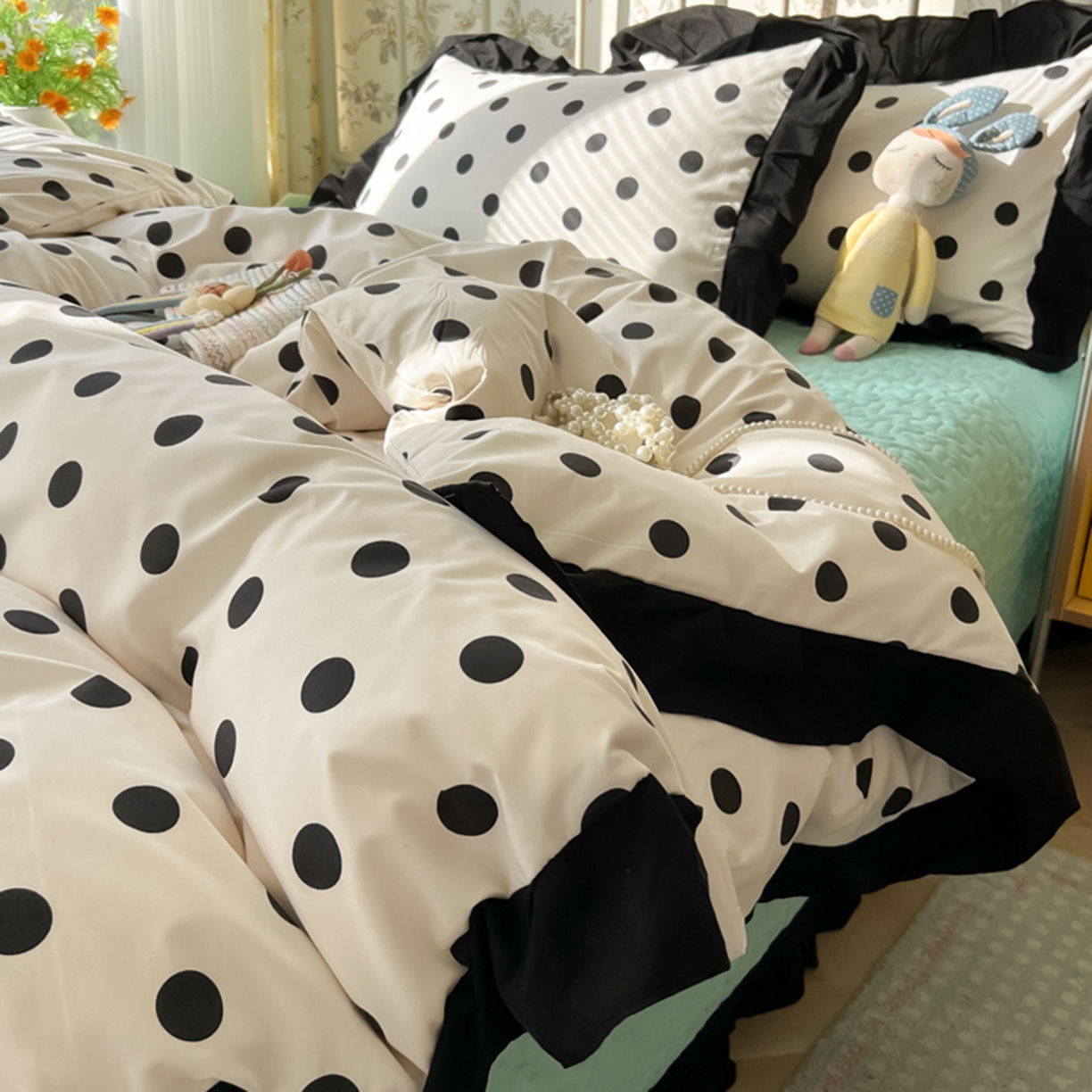 子钦家纺 2025新款云朵棉水洗棉赫本风床单床笠床盖四件套-安娜 安娜-奶白波点