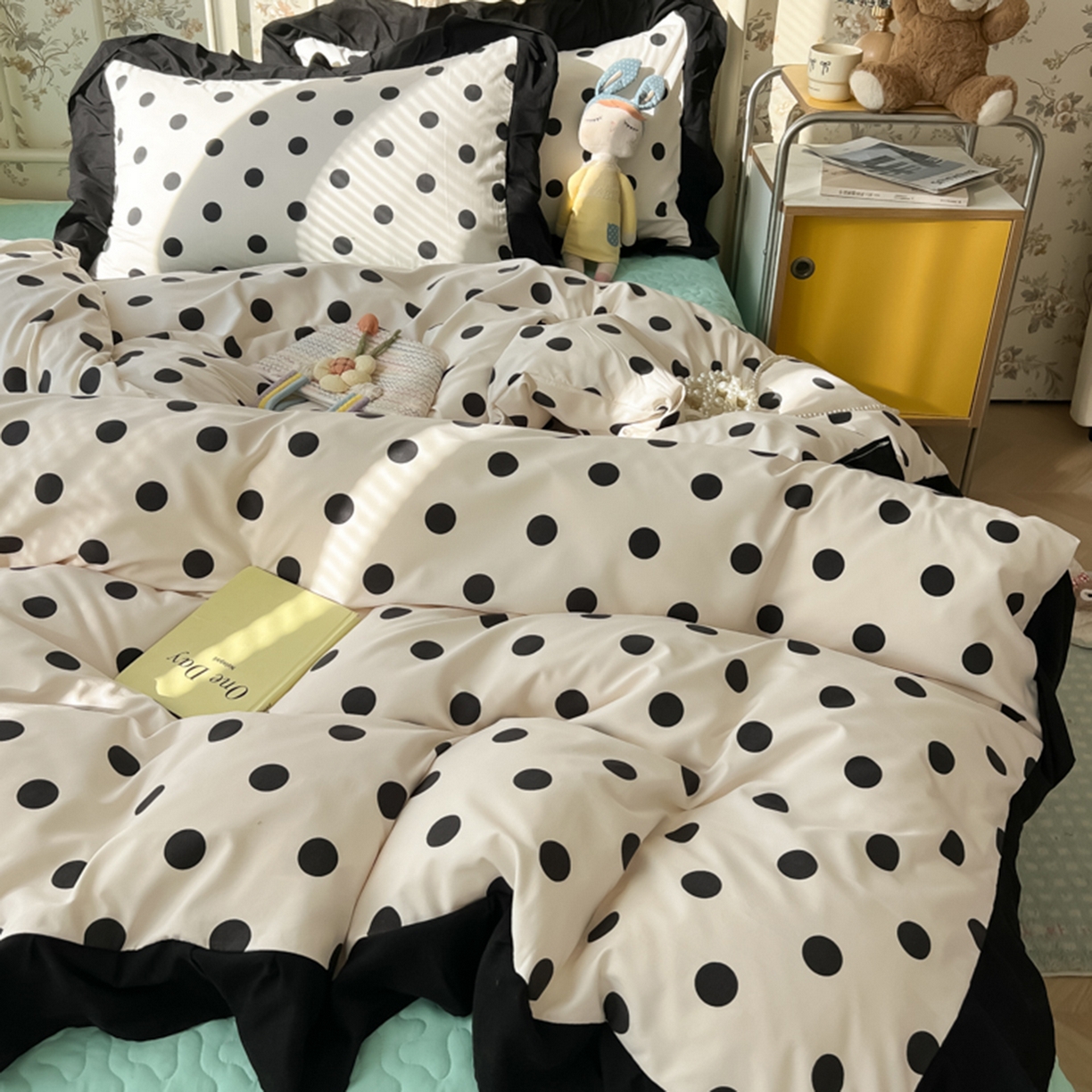 91家纺网 家纺一手货源 找家纺 子钦家纺 2025新款云朵棉水洗棉赫本风床单床笠床盖四件套-安娜 安娜-奶白波点