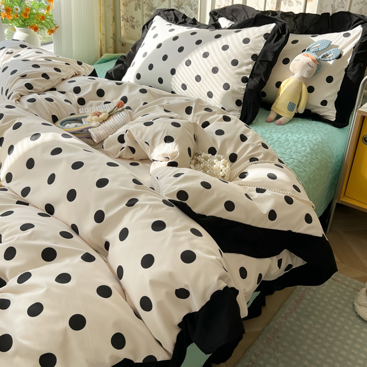 91家纺网 家纺一手货源 找家纺 子钦家纺 2025新款云朵棉水洗棉赫本风床单床笠床盖四件套-安娜 安娜-奶白波点