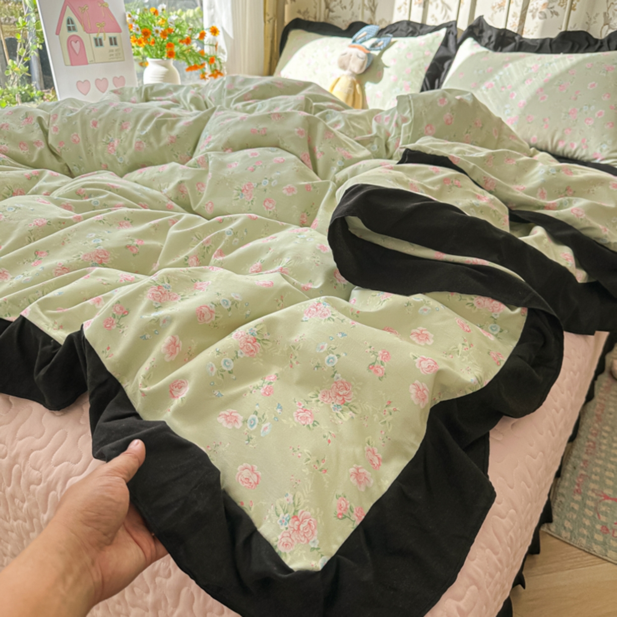 91家纺网 家纺一手货源 找家纺 子钦家纺 2025新款云朵棉水洗棉赫本风床单床笠床盖四件套-安娜 安娜-花海绿